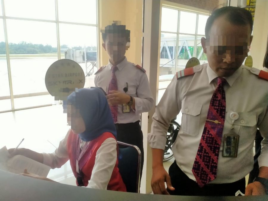 Anggota Maskapai Wings Air di Bandara SSQ II Pekanbaru Diduga Tidak Profesional dan Bijaksana