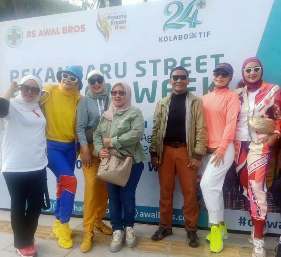 Awal Bros adakan Pekanbaru Street Fashion Week