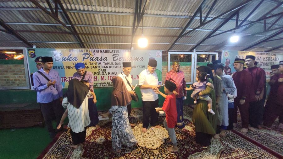Bersama 100 Anak Yatim, Ketum DPP Santri Tani NU Rusli Ahmad dan Jajaran Lakukan Buka Puasa Bersama
