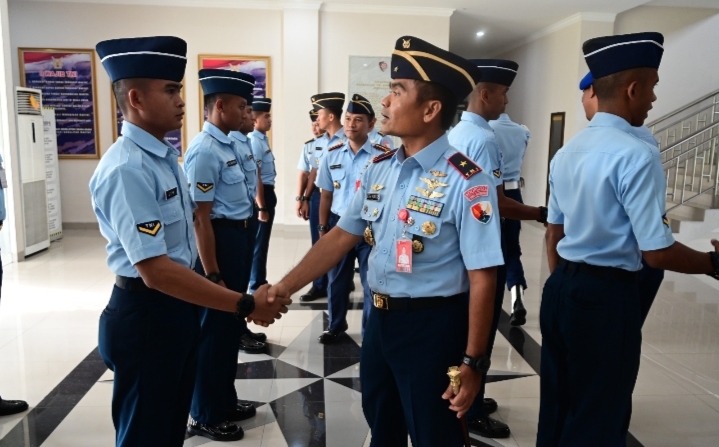 Danlanud Roesmin Nurjadin Buka Latihan Kerja Aircraft Structure Pesawat Hawk 109/209