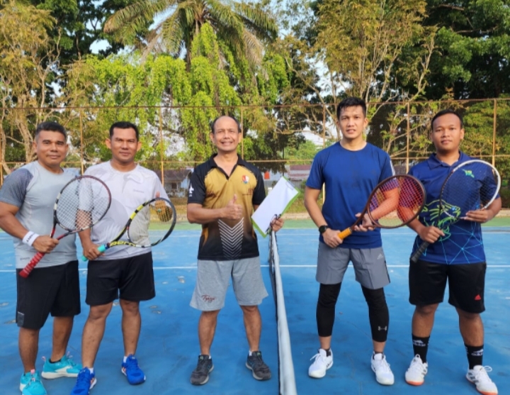 Danlanud Roesmin Nurjadin dan Tim Tenis Lakukan Latihan Intensif jelang Pertandingan Antar Instansi