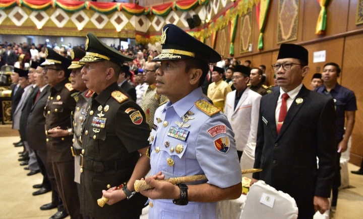 Danlanud Roesmin Nurjadin Hadiri Pelantikan Anggota DPRD Provinsi Riau Periode 2024-2029
