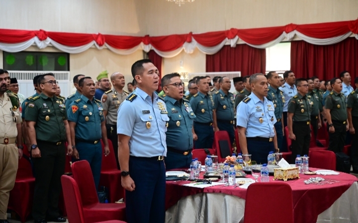 Danlanud Roesmin Nurjadin Hadiri Pembekalan Pj. Gubri Kepada Pasis Dikreg A-LII Sesko TNI