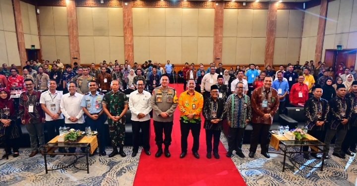 Danlanud Roesmin Nurjadin Hadiri Rapat Pleno KPU Riau