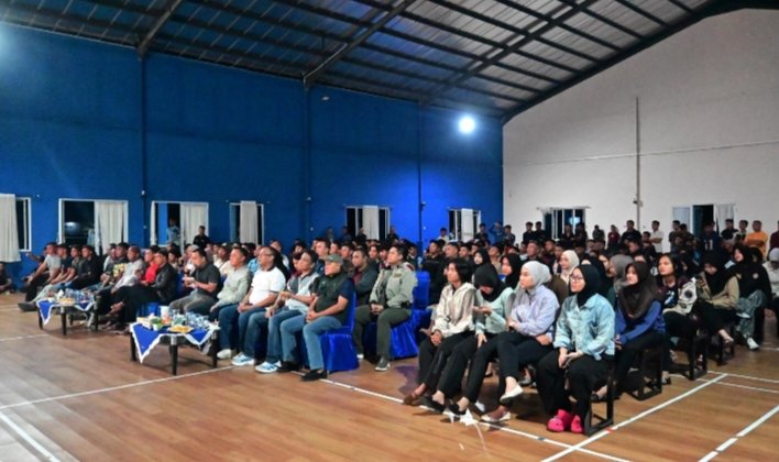 Danlanud Roesmin Nurjadin Nobar Final Piala Dunia 2026 Bersama Personel dan Masyarakat