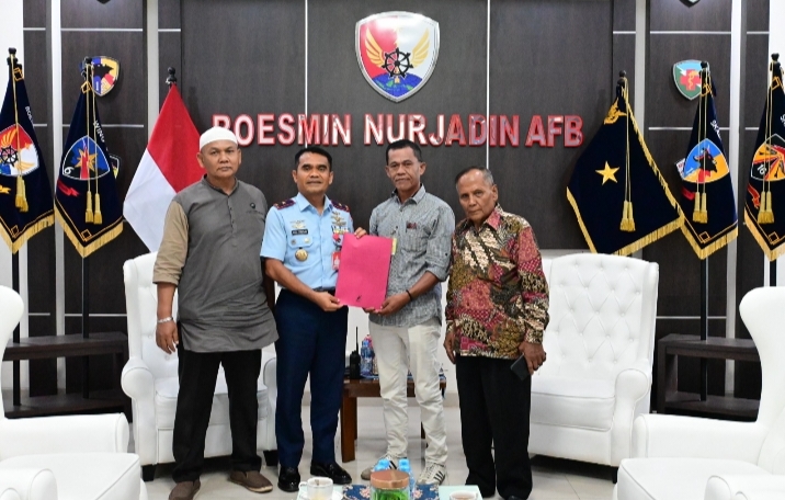 Danlanud Roesmin Nurjadin Sambut Hangat Kunjungan Silaturahmi DPC PKDP Kecamatan Siak Hulu