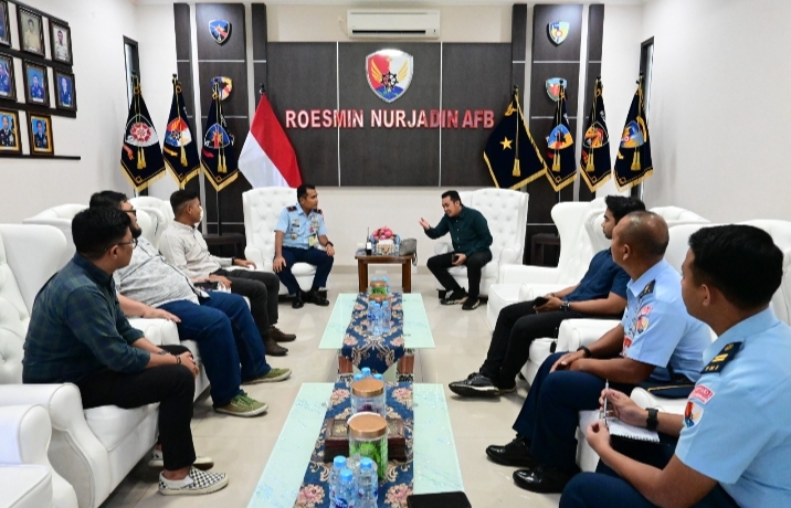 Danlanud Roesmin Nurjadin Terima Audiensi DPC Peradi SAI Pekanbaru