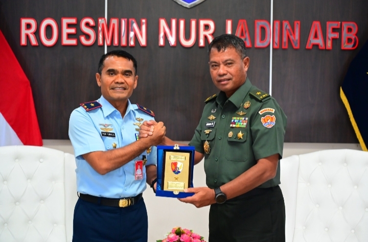 Danlanud Roesmin Nurjadin Terima Kunjungan Tim Pokja Sahli Kasad