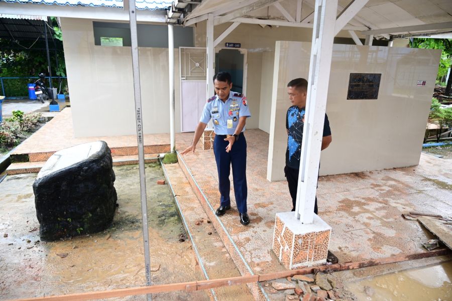 Danlanud Roesmin Nurjadin Tinjau Progres Renovasi Masjid Amrullah, Pastikan Kualitas & Target Waktu