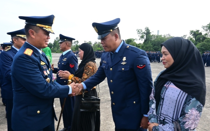 Danlanud RSN Beri Motivasi dan Apresiasi Kepada 135 Personel yang Naik Pangkat