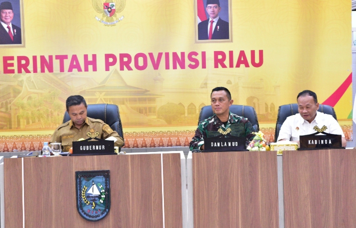 Danlanud RSN Ikuti Rakor Antisipasi Perkembangan Situasi Terkini di Provinsi Riau