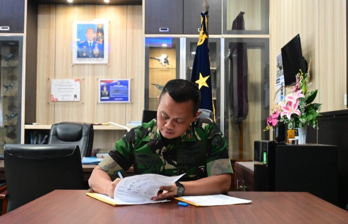Danlanud RSN Pimpin Sertijab Kepala Pengadaan dan Penyerahan Jabatan Kalambangja Lanud RSN