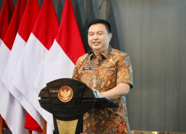 Di Pelantikan APDESI, Sekjen Kemendagri Kembali Ingatkan Pentingnya Bekerja untuk Masyarakat