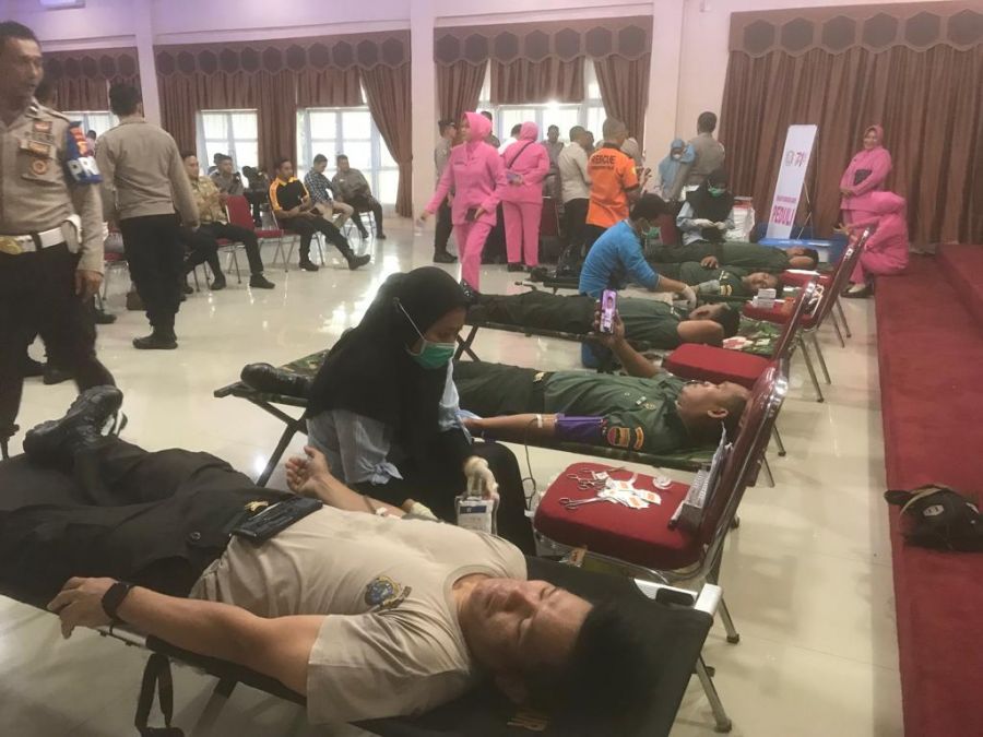 Dipimpin Wakapolres Kompol Lilik Surianto, Hari Bhayangkara Ke 77 Polres Kuansing Gelar Donor Darah