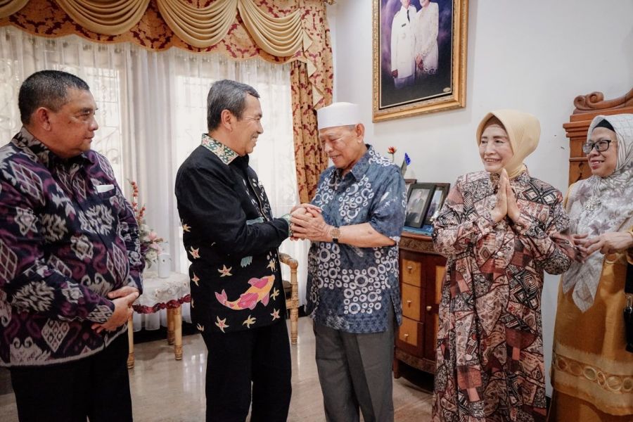 Gubri Syamsuar Undang Langsung Mantan Gubernur untuk Hadiri Hari Jadi ke-65 Riau