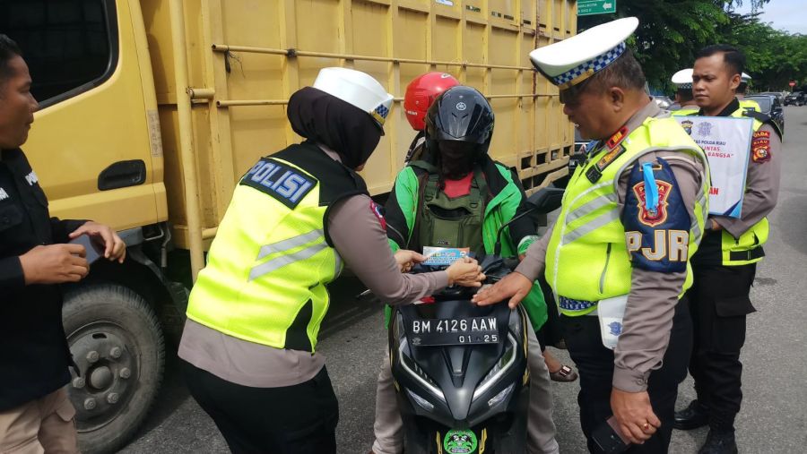 Hari ke 2 Ops Patuh, Kepatuhan dan Disiplin Masyarakat dalam Berlalu Lintas Harus Semakin Baik