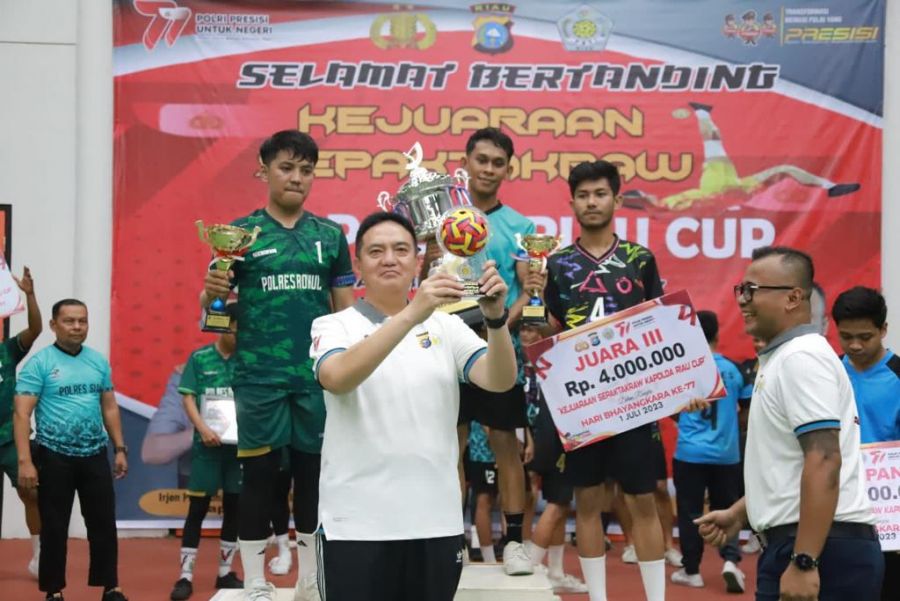 Irjen Pol M. Iqbal Resmi Tutup Turnamen Sepak Takraw Kapolda Riau Cup 2023