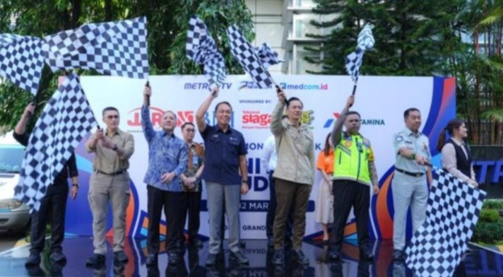 Kakorlantas Polri lepas Tim Mudik Metro TV, Komitmen Polri Kawal Operasi Ketupat 2026 Berjalan Aman