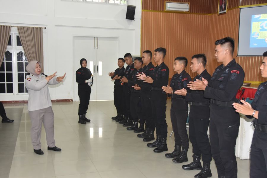 Kesjas Brimobda Riau Sosialisasi Pola Hidup Sehat