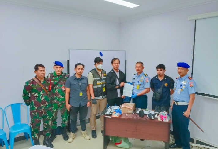 Kolaborasi Avsec dan Lanud RSN Kembali Gagalkan Upaya Penyelundupan Narkotika di Bandara SSK II