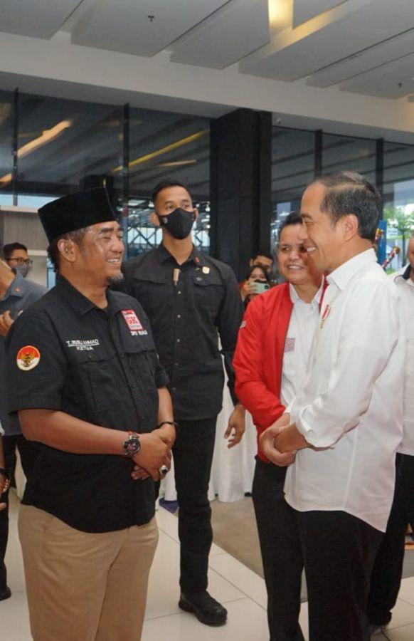 Kunker ke Propinsi Riau, Presiden Jokowi Lakukan Pembicaraan Seputaran PSR yang Gagal