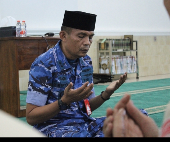 Lanud Roesmin Nurjadin Adakan Pengajian Perdana Paska Libur Idul Fitri