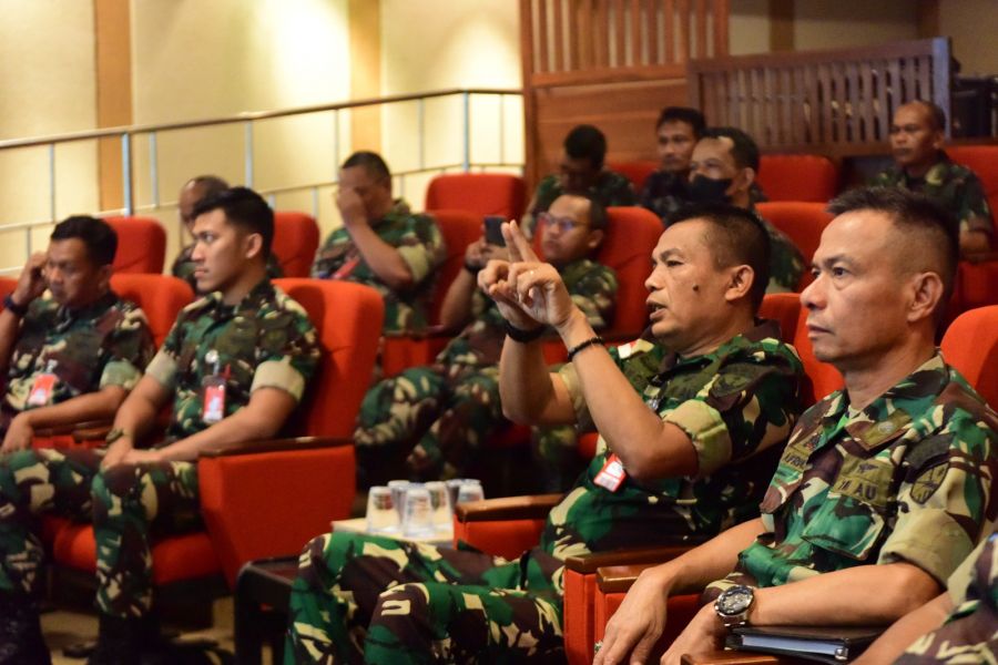 Lanud Roesmin Nurjadin Laksanakan Safety Meeting Lambangja