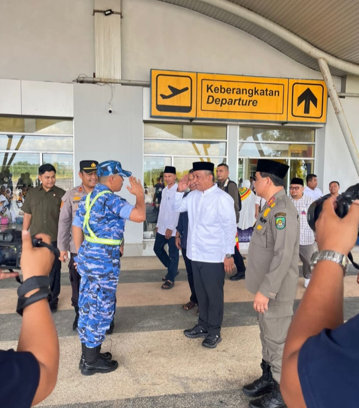 Lanud RSN Berikan Dukungan Pemberangkatan Jamaah Haji Rokan Hulu 2025: Aman, Lancar, dan Sinergis