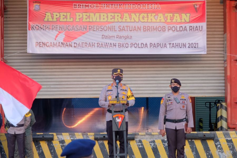Lepas Keberangkatan Pasukan BKO Papua, Irjen Agung Setya: Selalu Waspada Potensi Ancaman