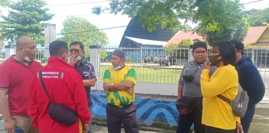 Para Pelatih Cabor Riau Datangi Kantor Dispora Riau