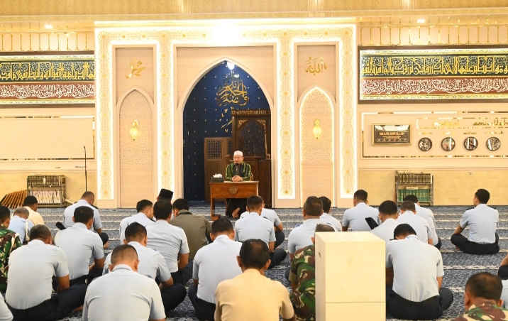 Perkuat Keimanan dan Pemahaman Agama, Personel Lanud RSN Ikuti Kajian Dhuha Peringatan Isra Mikraj