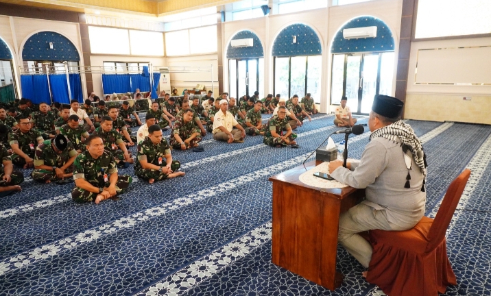 Personel Lanud RSN Laksanakan Ibadah Rutin, Teguhkan Keimanan dan Kebersamaan