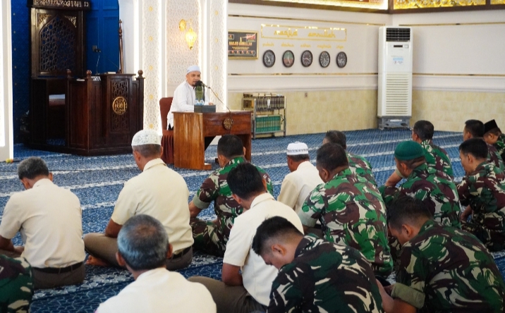 Personel Lanud RSN Laksanakan Kajian Dhuha, Ustadz Nazri: Sudahkah Kita Merasakan Lezatnya Ibadah