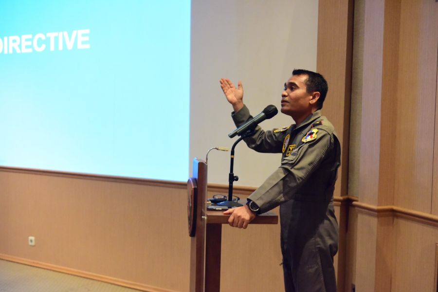 Pimpin Briefing Penerbangan Danlanud Roesmin Nurjadin Ingatkan Untuk Tidak Ada Keraguan