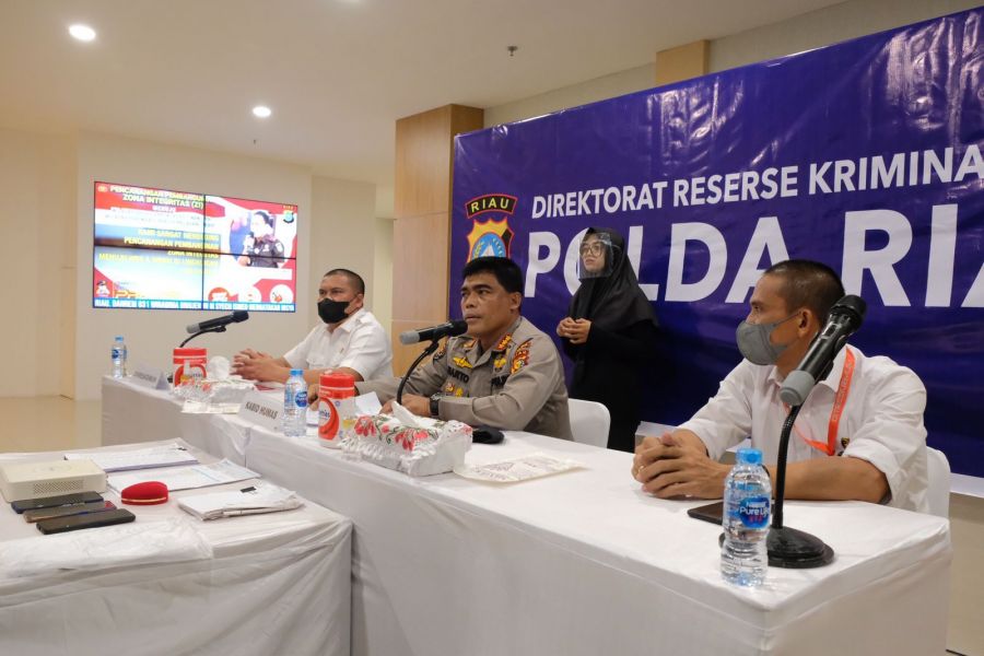 Polda Riau Ungkap Pelaku Penggelapan Dengan Jabatan dan Merugikan Pengusaha Sembako