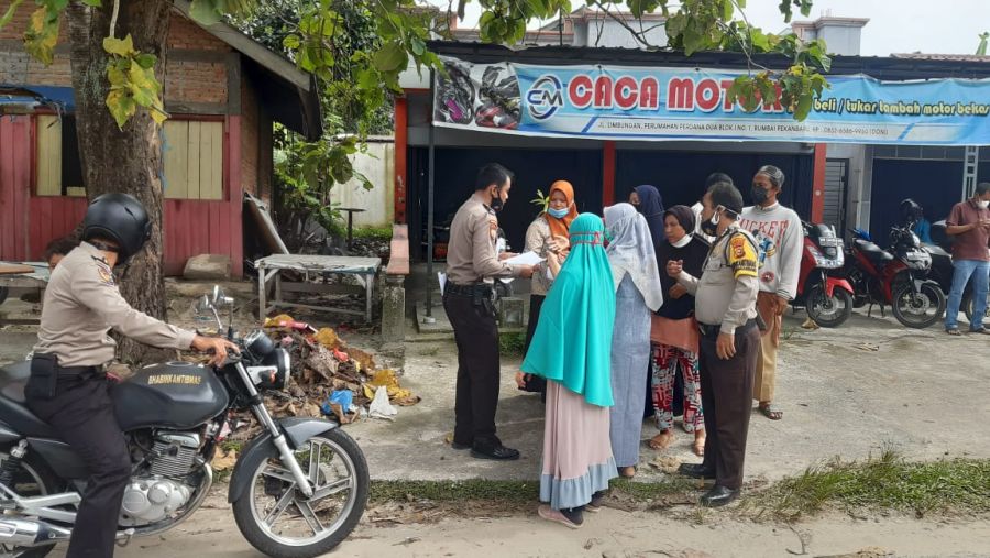Polsek Rumpes Laksanakan Vaksinasi ke Warga Arahan Kapolda Riau Guna Percepatan