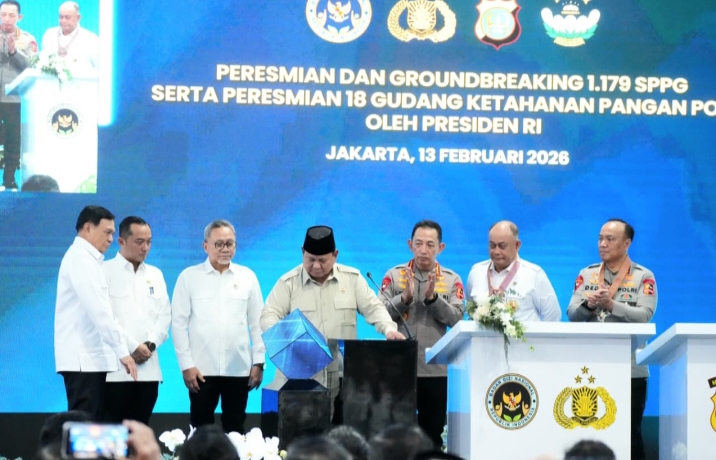 Presiden Prabowo Anugerahkan Bintang Jasa dan Satyalencana Wira Karya