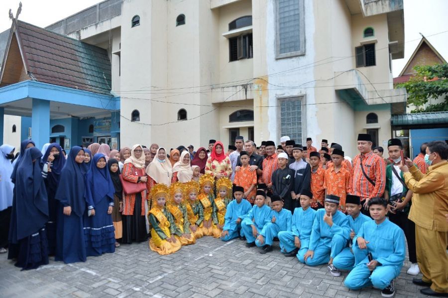 Punya Perhatian Besar, Gubri Ingin Anak Panti Sehat dan Pintar