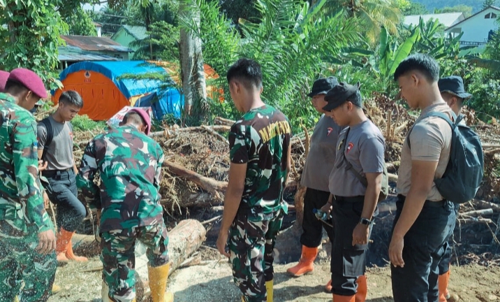Sinergi Brimob dan TNI Dukung Pemulihan Warga melalui Pembangunan Hunian Tetap