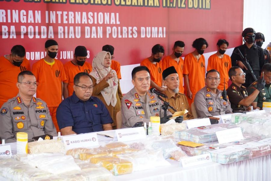 Tindak lanjut instruksi Kapolri, Polda Riau bersama Polres Dumai gulung 9 tersangka Narkotika