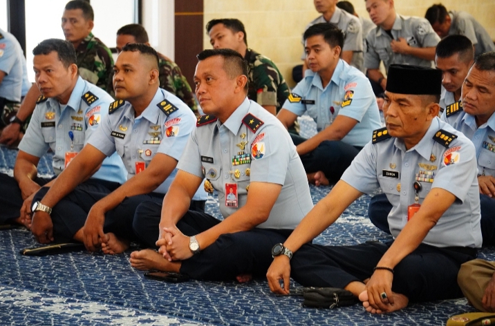 Tingkatkan Iman dan Amal, Personel Lanud RSN Laksanakan Kajian Dhuha Bersama Ustadz H. Asrori, M.A