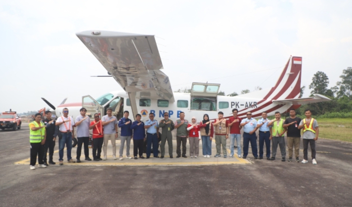 TNI AU, BNPB, dan Pemprov Riau Intensifkan OMC, Perkuat Upaya Pencegahan Karhutla