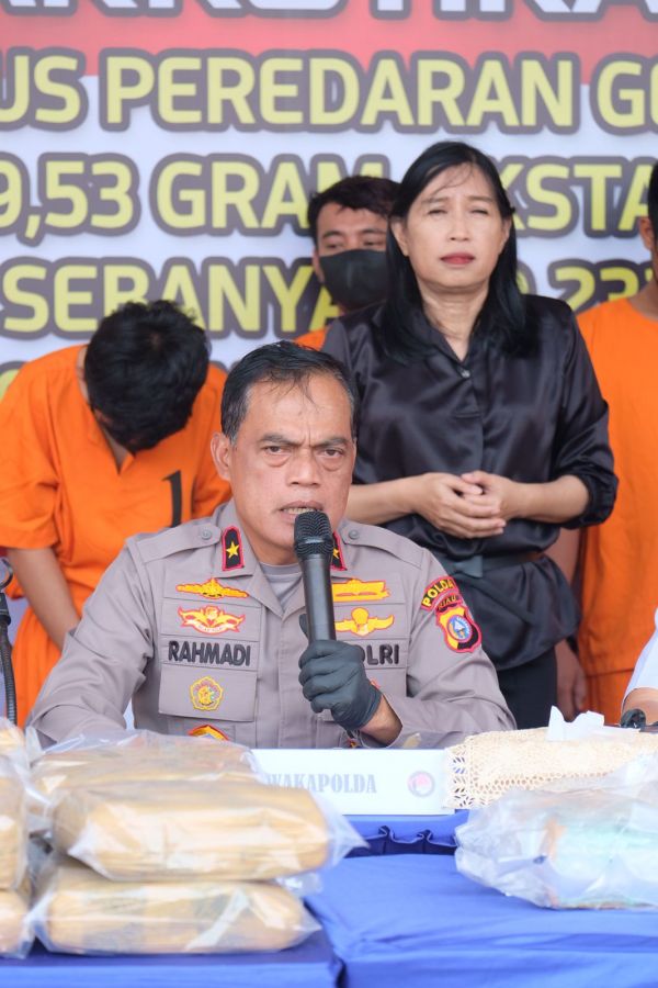 Wakapolda Riau Pimpin Pemusnahan Barang Bukti Narkotika 