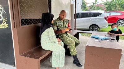 Babinsa Labuh Baru Timur Laksanakan Pendataan Perlinsos, Dukung Penyaluran Bantuan Tepat Sasaran