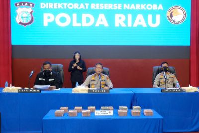 Polda Riau Tangkap Tangan Kanan Bandar Narkoba Jaringan Internasional, Uang RP1 Miliar lebih Disita